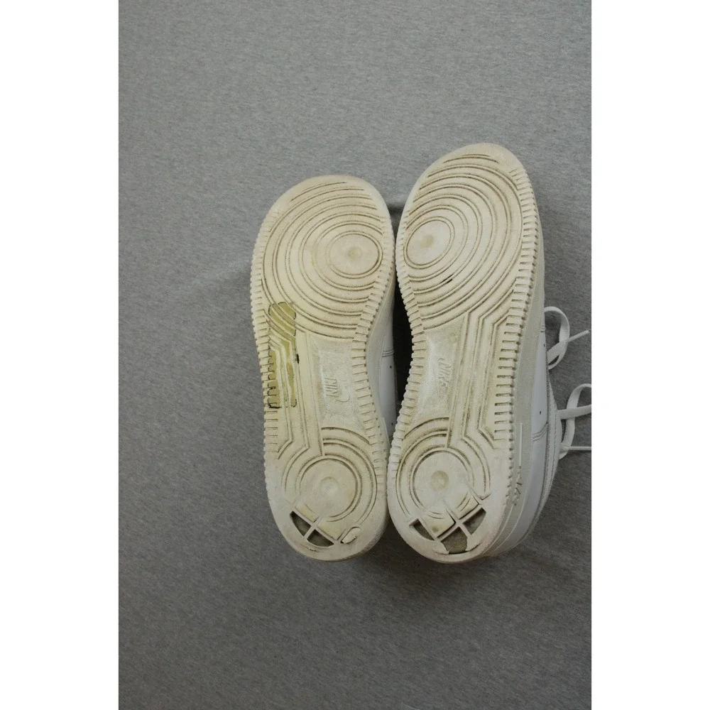 Nike Mens Size 12 White Air Force 1 '07 Triple White CW2288-111 New Laces